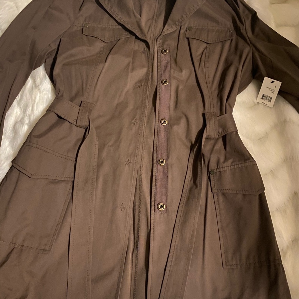 Jacket 🧥 - Picture 5 of 5